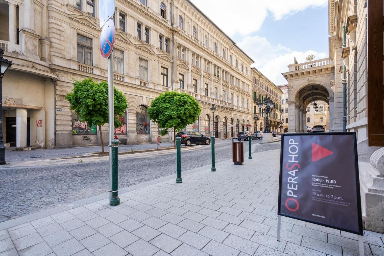 Opera Luxury Apartment With Free Parking — Photos 3